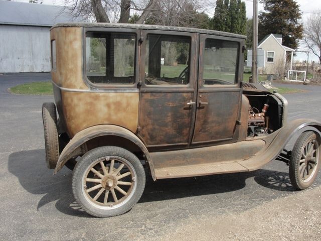1926 Ford Model T Four door sedan