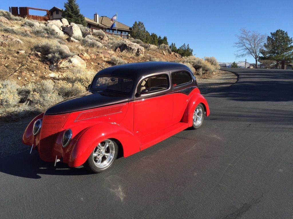 1937 Ford 2 Door Sedan Slantback