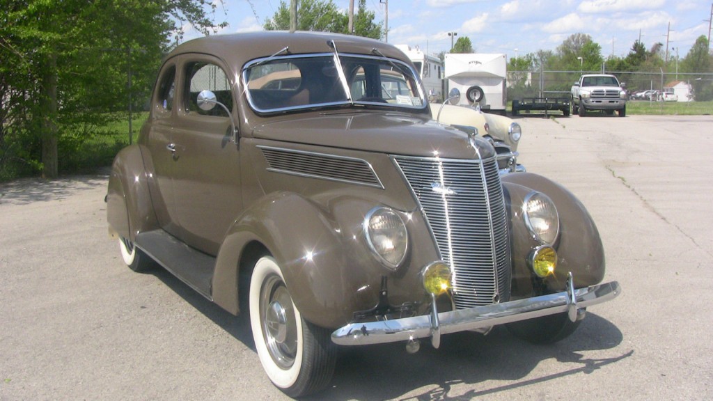 1937 Ford Deluxe Business Coupe