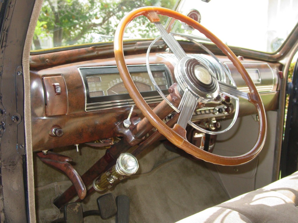 1939 Buick Roadmaster Model 81, 4 door Sedan, “Trunkback”