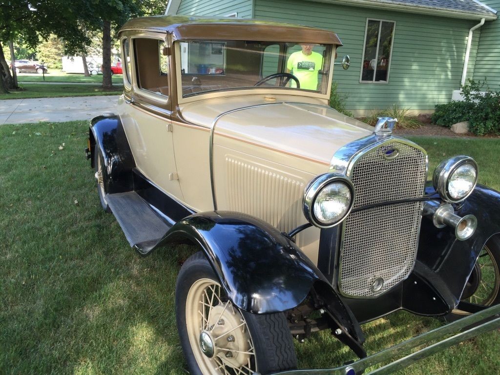 1930 Ford Model A Coupe with Rumble Seat