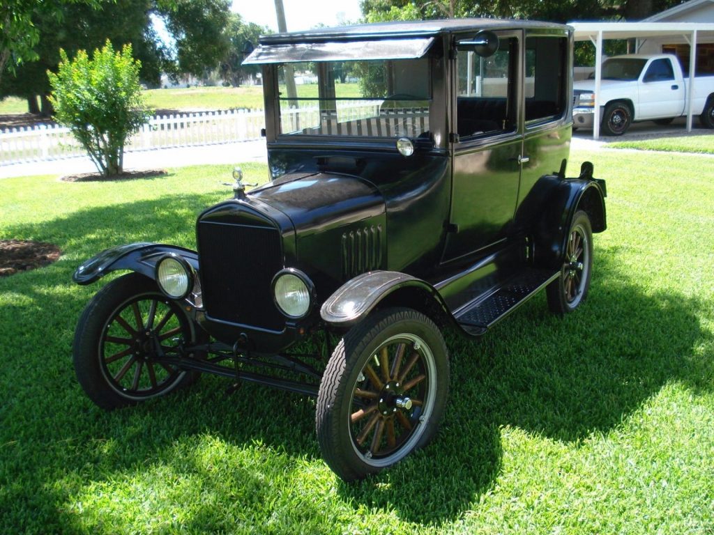 1925 Ford Model T Tudor Sedan