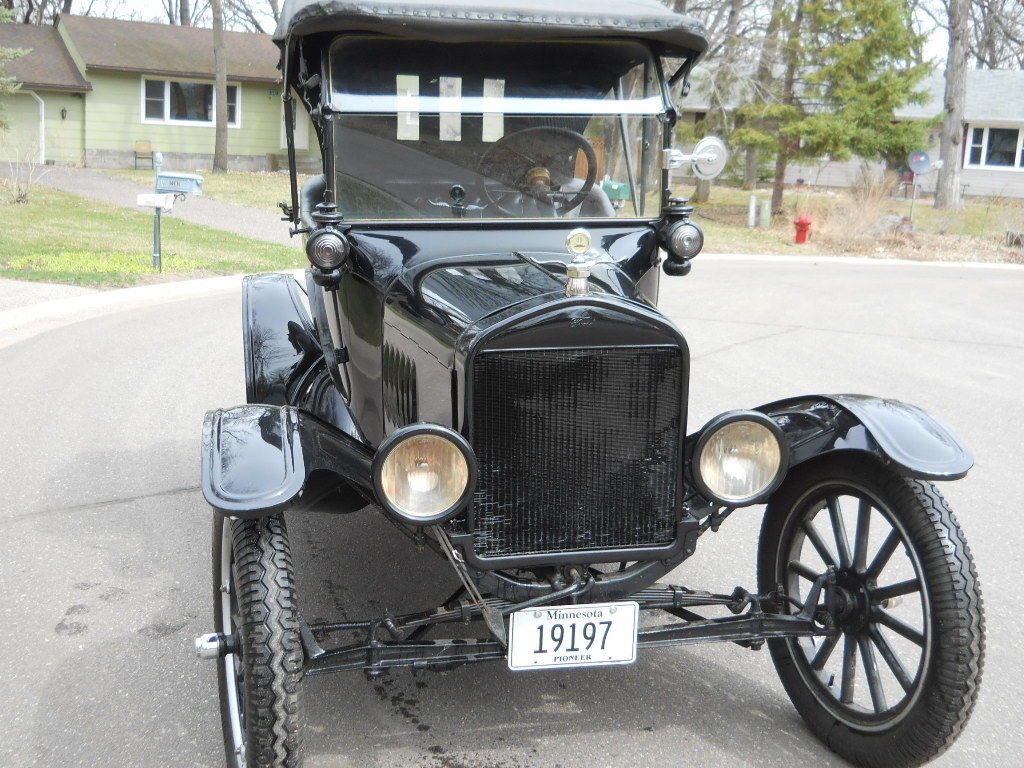 Restored 1922 Ford Model T Roadster