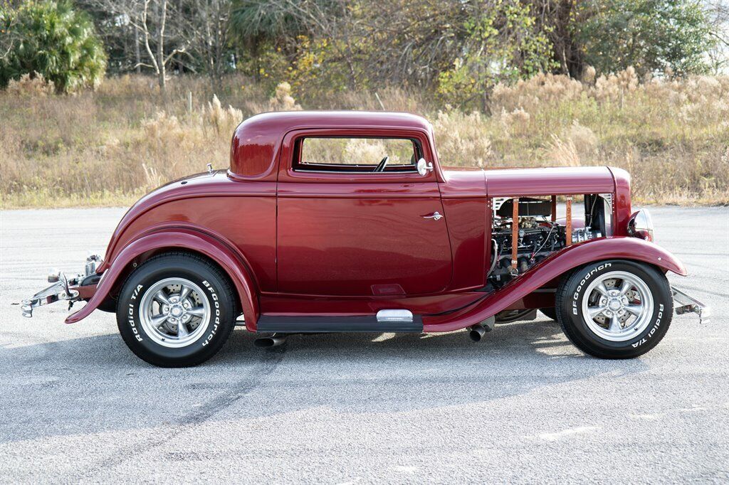 1932 Ford Coupe Deluxe