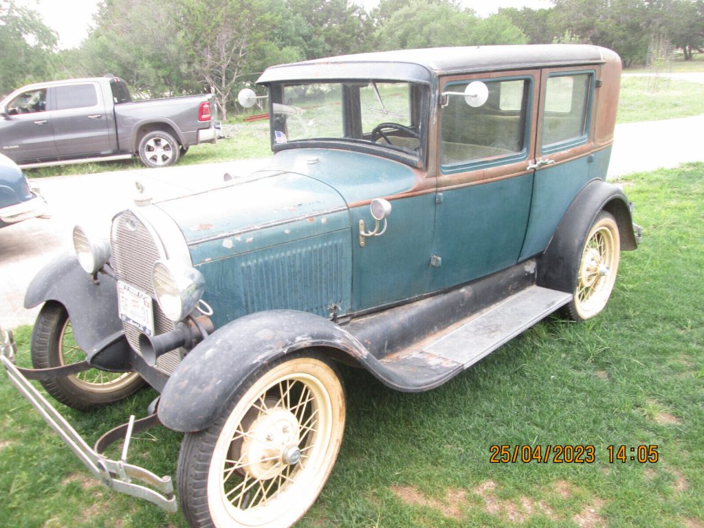 1928 Ford 4 door