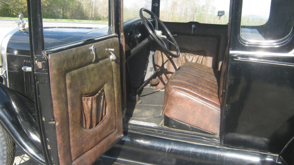 1929 Ford Model A Leather BACK Rumble SEAT Coupe