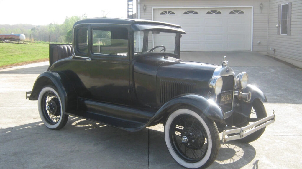 1929 Ford Model A Leather BACK Rumble SEAT Coupe