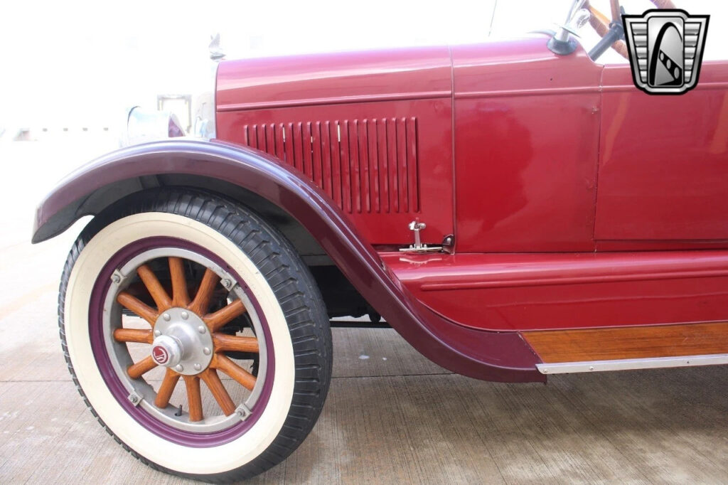 Red 1926 Chrysler Model F-58 4 Cylinder 3-Speed Manual